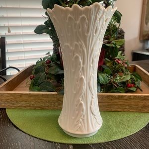 Lenox China made in USA Woodland Vase